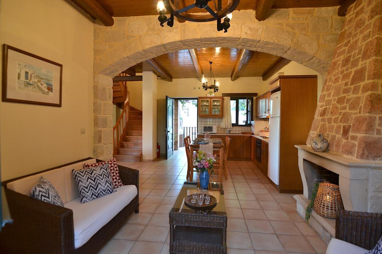 Christina Villas- Minoan Inland Pentamodi Extérieur photo
